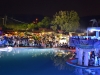 L'incanto della piscina in una magica atmosfera serale